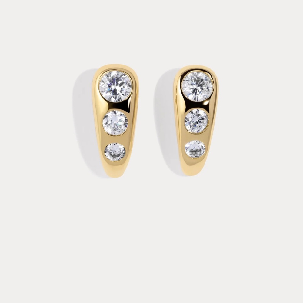 Lili Claspe Small Adira Studs